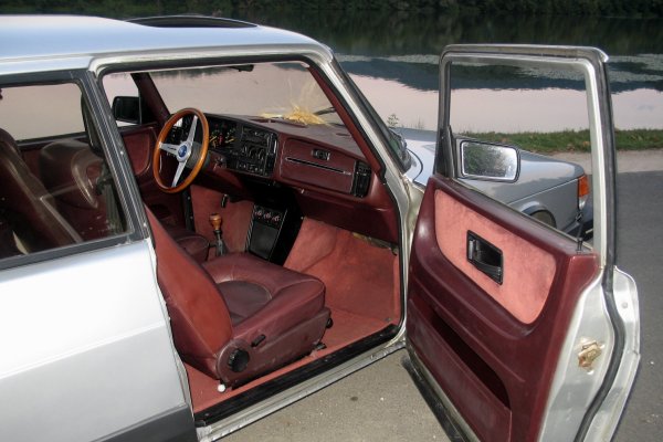 SAAB 900 client