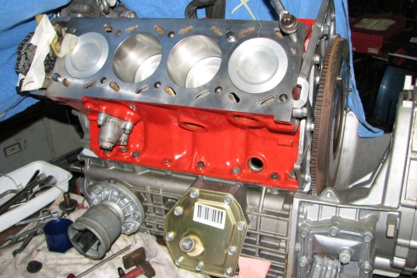 SAAB 900 moteur refait à neuf