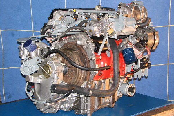 SAAB 900 moteur refait à neuf